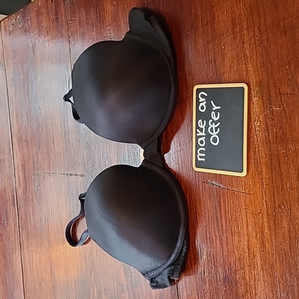 PINK Brand black bra. Pink cup inside. Great condition